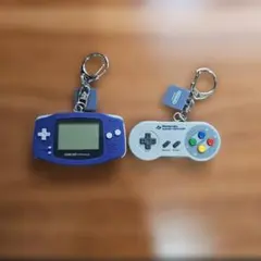 ニンテンドーミュージアム ゲームハードコレクション キーホルダー 2種類セット