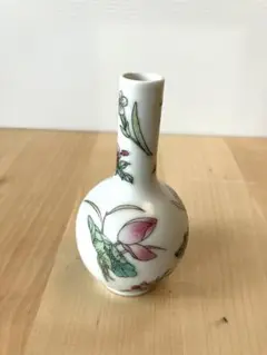 中国景徳鎮 孔雀 花柄 花器 フラワーベース 小壺 コレクション 中国景徳鎮 孔雀 花柄 花器 フラワーベース 小壺 コレクション