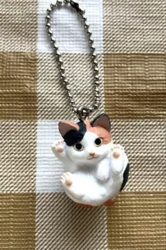 【新品・未使用品】三毛猫フィギュアキーホルダー