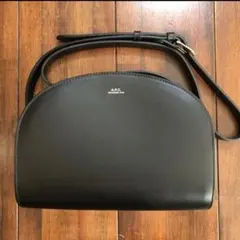 apc ショルダーバッグ