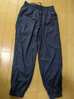 Item thumbnail for item 888a81f1-3cf9-4c5c-b5f3-3068ca6dde79