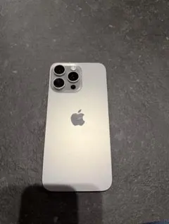 小*ん様 Apple iPhone 15 pro max 本体　バッテリー98%