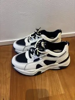 ダッドスニーカー 厚底スニーカー 23.5