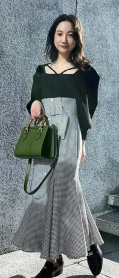 フロントボタンマーメイドスカート