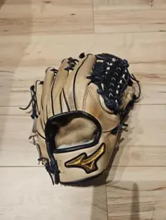 Item thumbnail for item 08970777-d713-430b-86d2-f341711a43ed