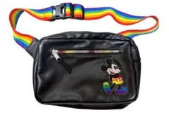 ⭐️【美品】ディズニーストア　ミッキーマウス　レインボー　ウエストポーチ⭐️