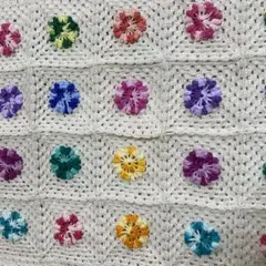 ハンドメイド♪花のモチーフ♪ブランケット♪マルチカバー♪膝掛け♪