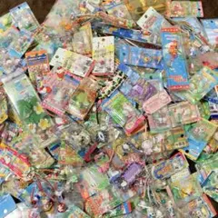 ご当地キティ359個　ロリータ/イチゴ根付/コラボ/非売品等　入手困難 多数