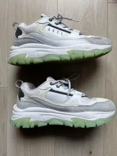 Item thumbnail for item 19313481-86ea-426e-9e01-130db0b5ccab