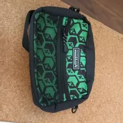 Item thumbnail for item d03cdab8-e5e8-480a-828c-440938ee49d8