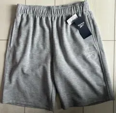 新品　Mサイズ　Reebokリーボック　ハーフパンツ　グレー