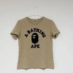 A BATHING APE アーチロゴ大猿デザイン tシャツ ベーシジュのサムネイル