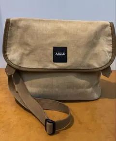 Item thumbnail for item 8decca17-5d3e-4831-8da7-70bafe54798d