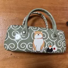 シバのメガネケース