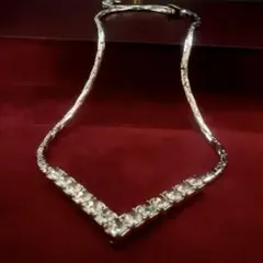 V字　USA ラインストーン　ダイヤカットネックレス シルバー　ヴィンテージ