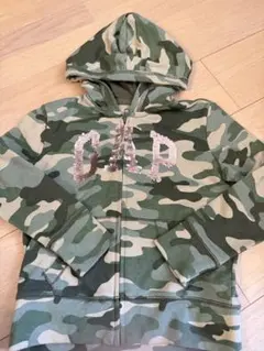 GAP 迷彩柄 スパンコールロゴ ジップアップパーカー