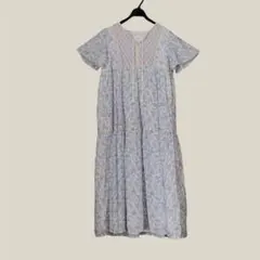 petit main フラワー柄ワンピース ブルー 新品同様／ティアード・春夏