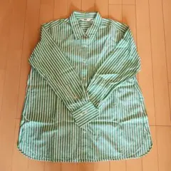 UNIQLO 緑と白のストライプ 長袖シャツ