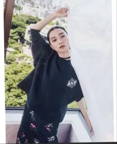 新品タグ付　Mサガラ刺繍ビックトレーナー　黒　Mila Owen Mila Owen（ミラオーウェン）の「Mサガラ刺繍ビックトレーナー