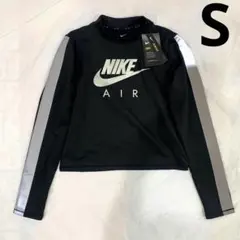 NIKEクロップドトップス
