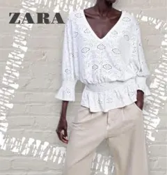 ZARA フリルプルオーバー　フリルブラウス　ウエストゴムカットソー