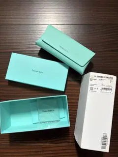 現行品 極美品ティファニーピアス 空箱 ケース ミニサイズ - メルカリ