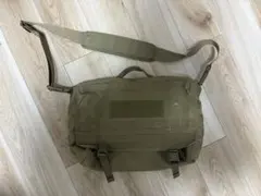 タスマニアンタイガー メッセンジャーバッグ　タンカラー