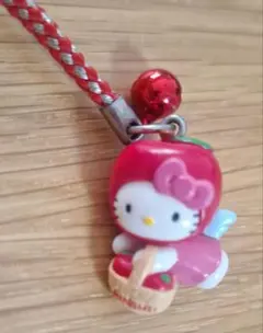 最終セール❗ハローキティ ♥️信州限定　ご当地キティ　リンゴ帽子 ストラップ