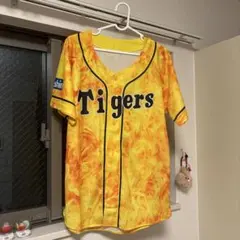 阪神タイガース ユニフォーム ファイヤー柄