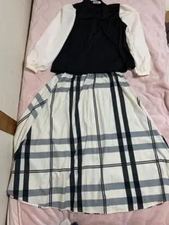 セットアップ スカートとブラウスセット