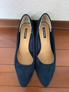 NATURAL BEAUTY BASIC ネイビー パンプス 24.5cmのサムネイル