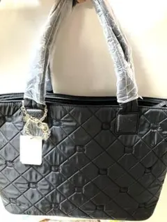 ハローキティ　ブラックキルティングトートバッグ