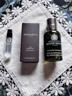 MOLTON BROWN バス＆シャワージェル30ml ＆ 香水セット1.5ml - メルカリ