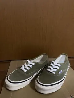 VANS スニーカー オーセンティック