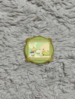 ちいかわ　キラキラダイカットステッカー付きグミ