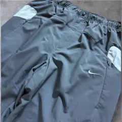 NIKE ナイロンパンツ　00s y2k archiveのサムネイル