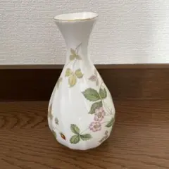 Wedgwood フラワースタンド　ワイルドストロベリー
