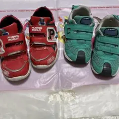 電車のスニーカー二足セット