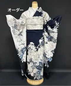 クール系染め分け金彩牡丹柄の振袖フルセット - メルカリ