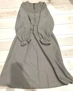 チェック柄バルーンスリーブワンピース