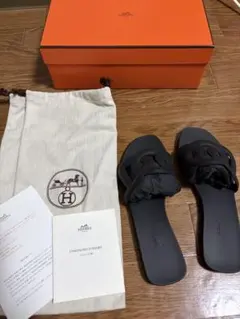HERMES アロハ　サンダル ブラック35のサムネイル