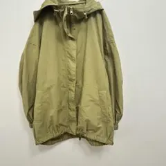 ジーユー　オーバーサイズマウンテンパーカ　S ウィメンズ　フード　ライトカーキ