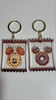 ディズニーストアシークレットアクリルキーホルダー2種セット