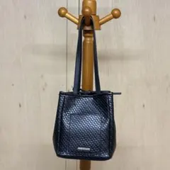 【アメリカンホリック】2 way 型押しトートバッグ　合成皮革　マチ有りバッグ