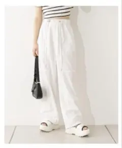 Chico 裾絞りカーゴパンツ　ホワイト　フリーサイズ