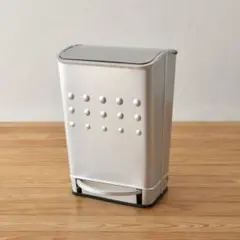 ギリシャ　アルミニウム　Mast ダストボックス