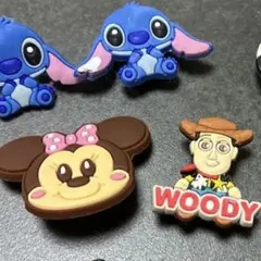 トイストーリーウッディ含むクロックス等 サンダルアクセ チャーム37点まとめ売り