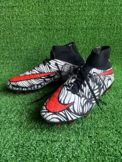 希少ナイキハイパーヴェノムファタル2 DF FG ネイマール25.5cm