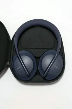 ボーズ ワイヤレスヘッドフォン Bose NC700 ケース付き、白、新品同様