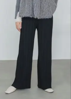 明日の朝削除‼️bab バブ ランダムプリーツパンツ 黒